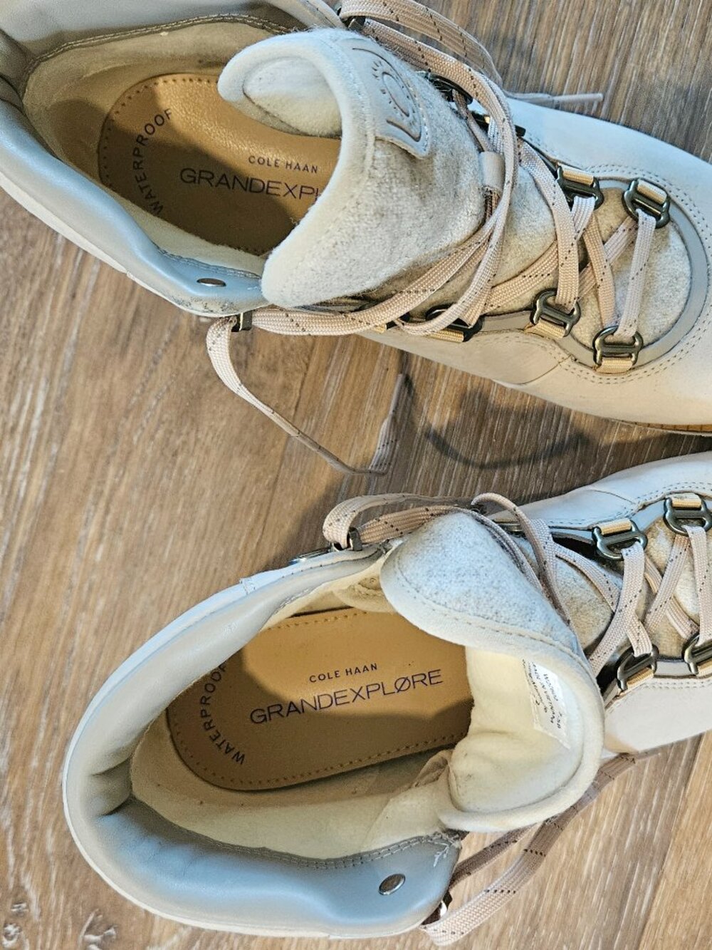 Cole Hahn boots